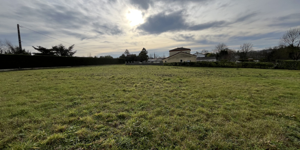 terrain à NERAC (47600)