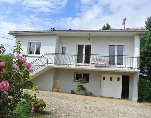 maison  STE BAZEILLE