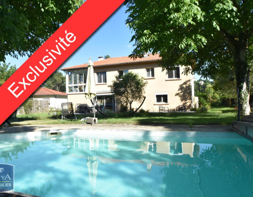maison  ROQUEFORT