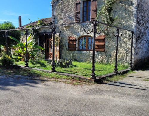 maison  LAVARDAC