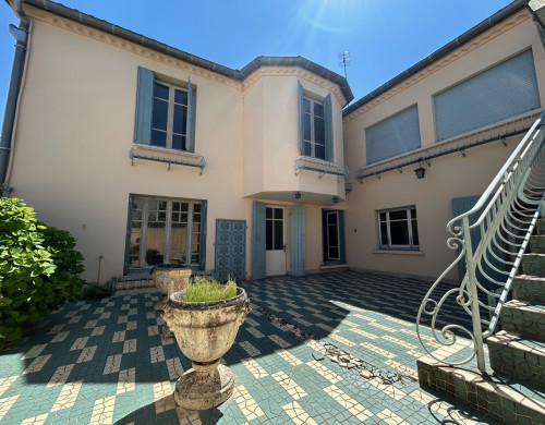 maison  LAVARDAC