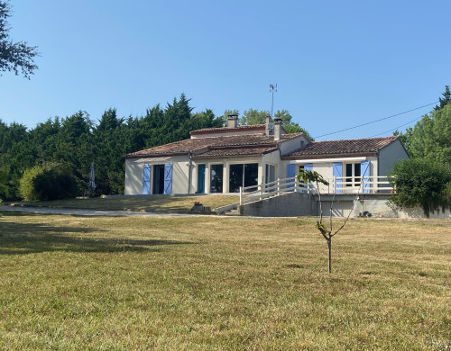 maison  LAVARDAC